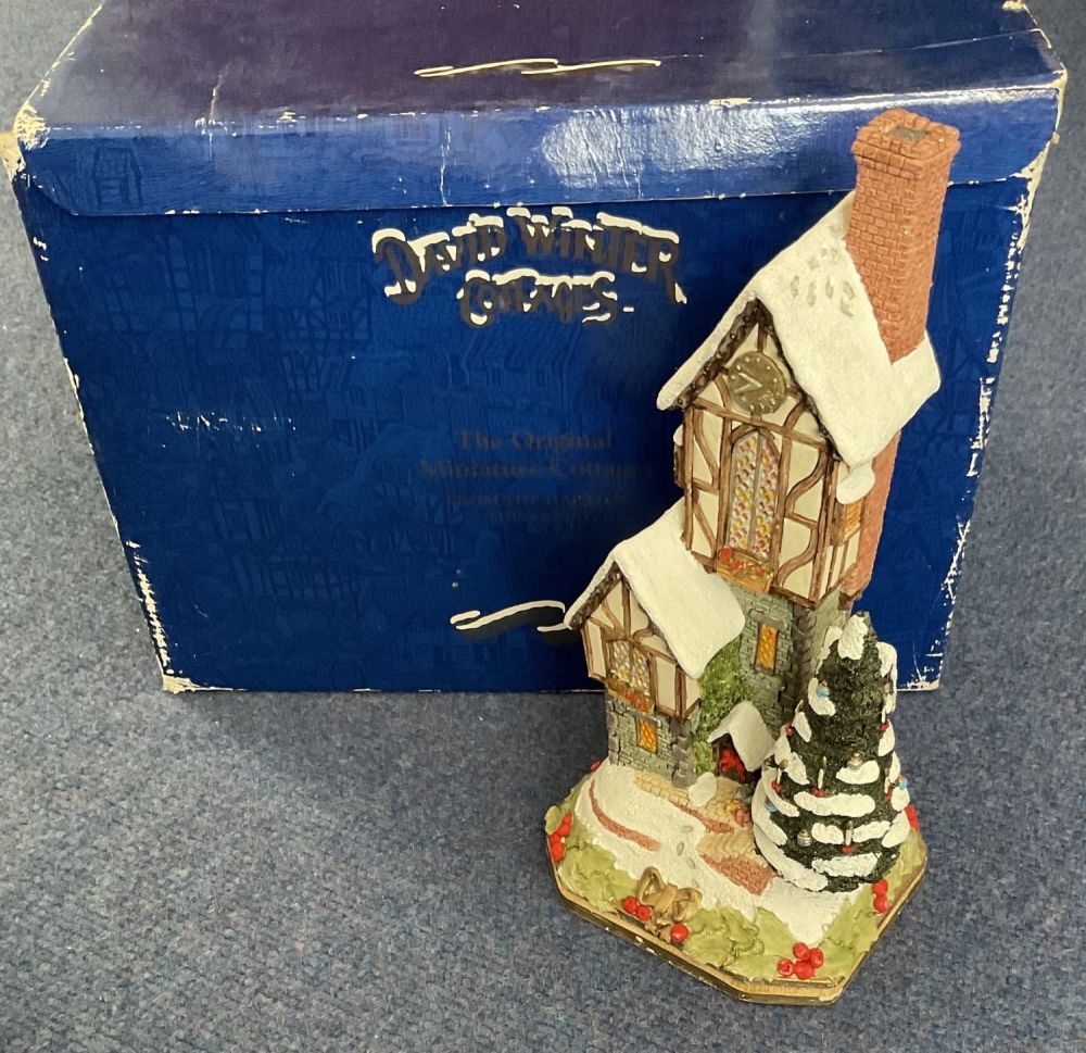 Lot 538: David Winter Cottages. The Original Miniature Cottages. The...
