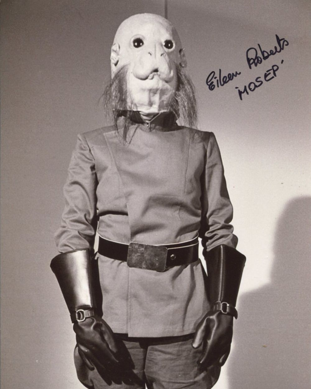 Lot 656: Star Wars A New Hope 8x10 photo signed...