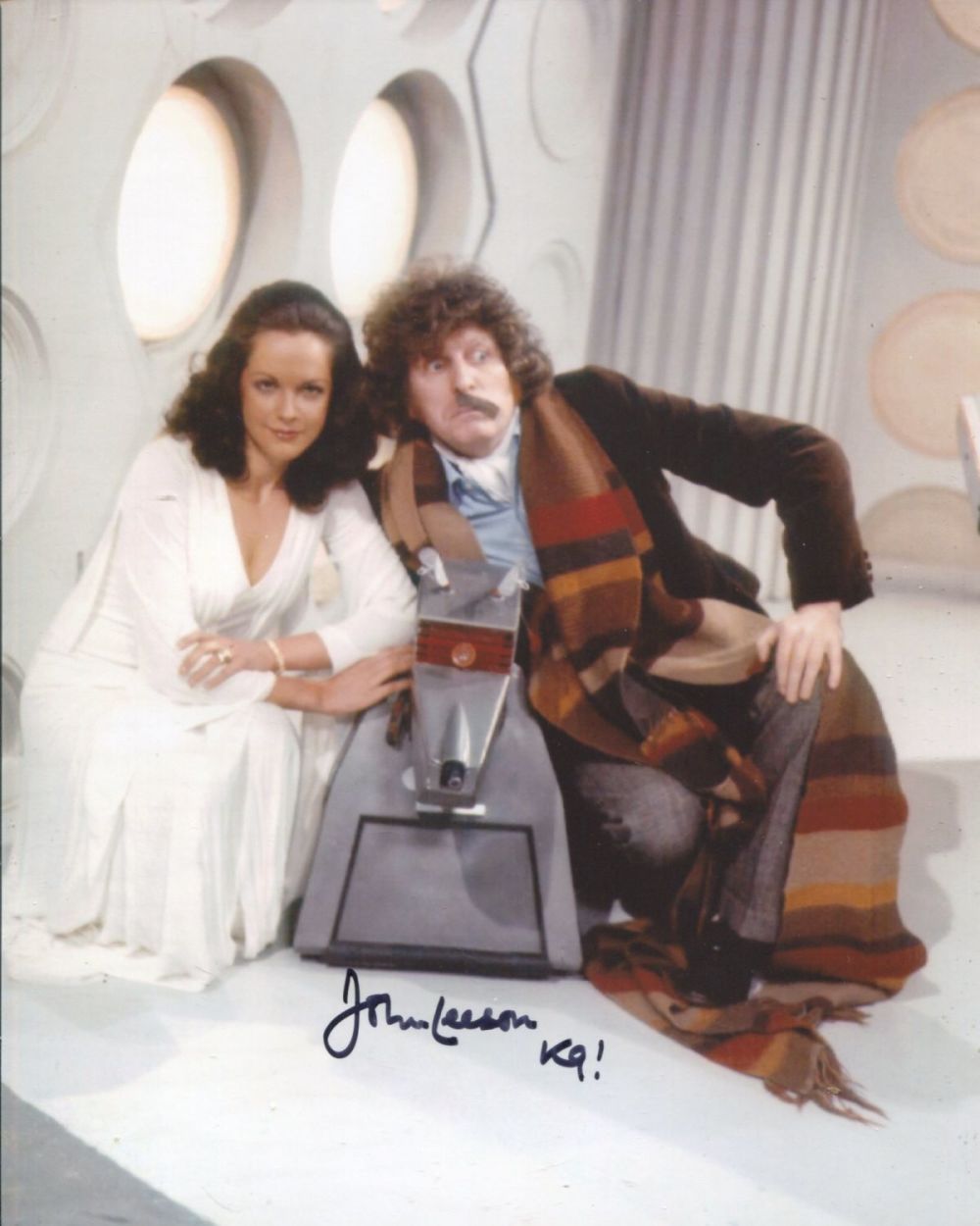 Lot 669: Doctor Who 8x10 photo signed by actor John...