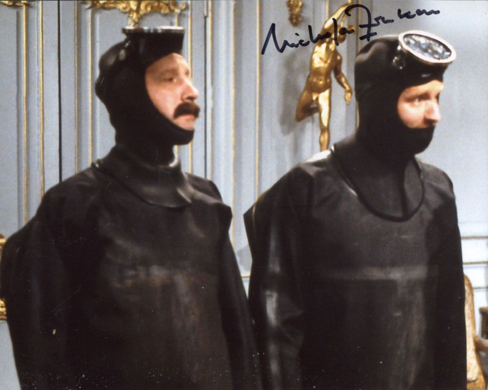 Lot 713: Allo Allo comedy 8x10 photo signed by actor...