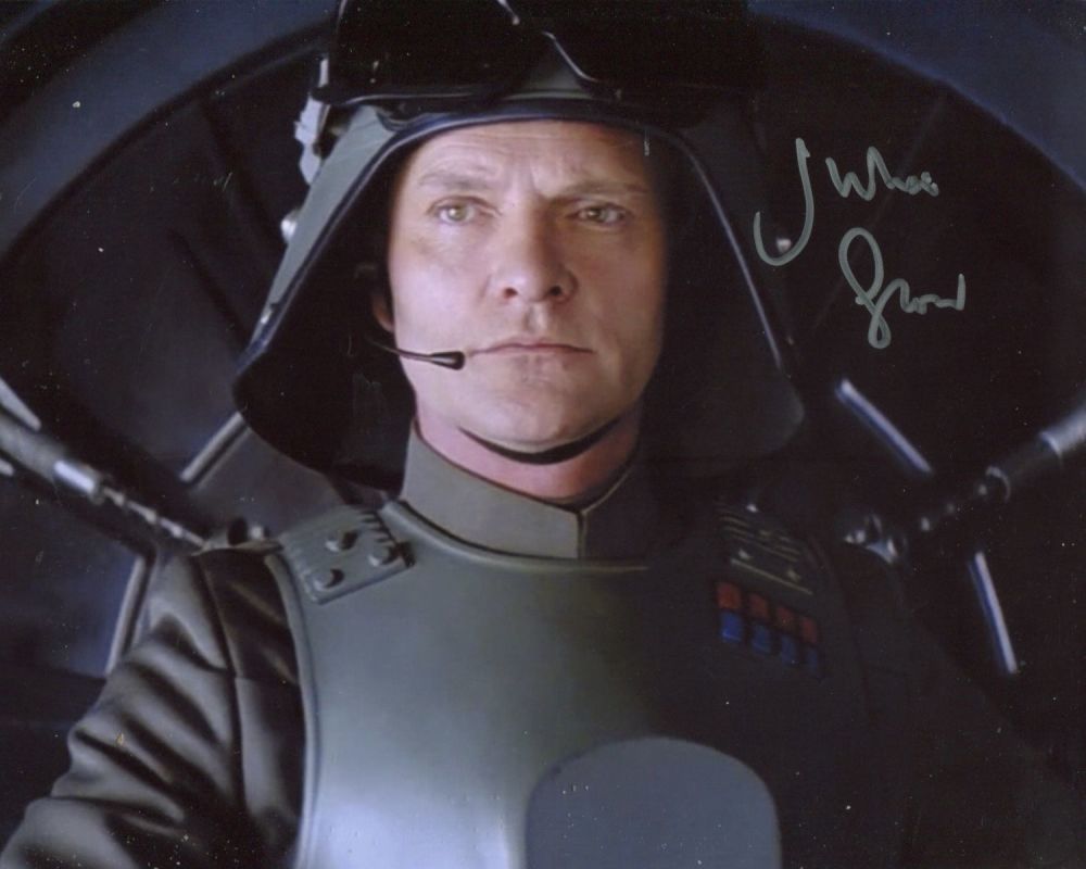 Lot 724: Star Wars 8x10 quote photo signed by General...