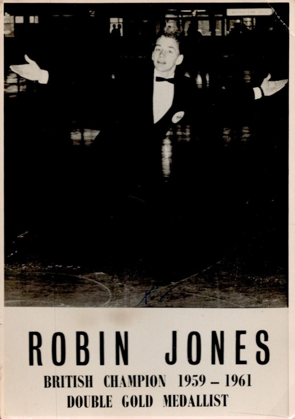Lot 92: Figure Skating Robin Jones signed 6x4 black and...