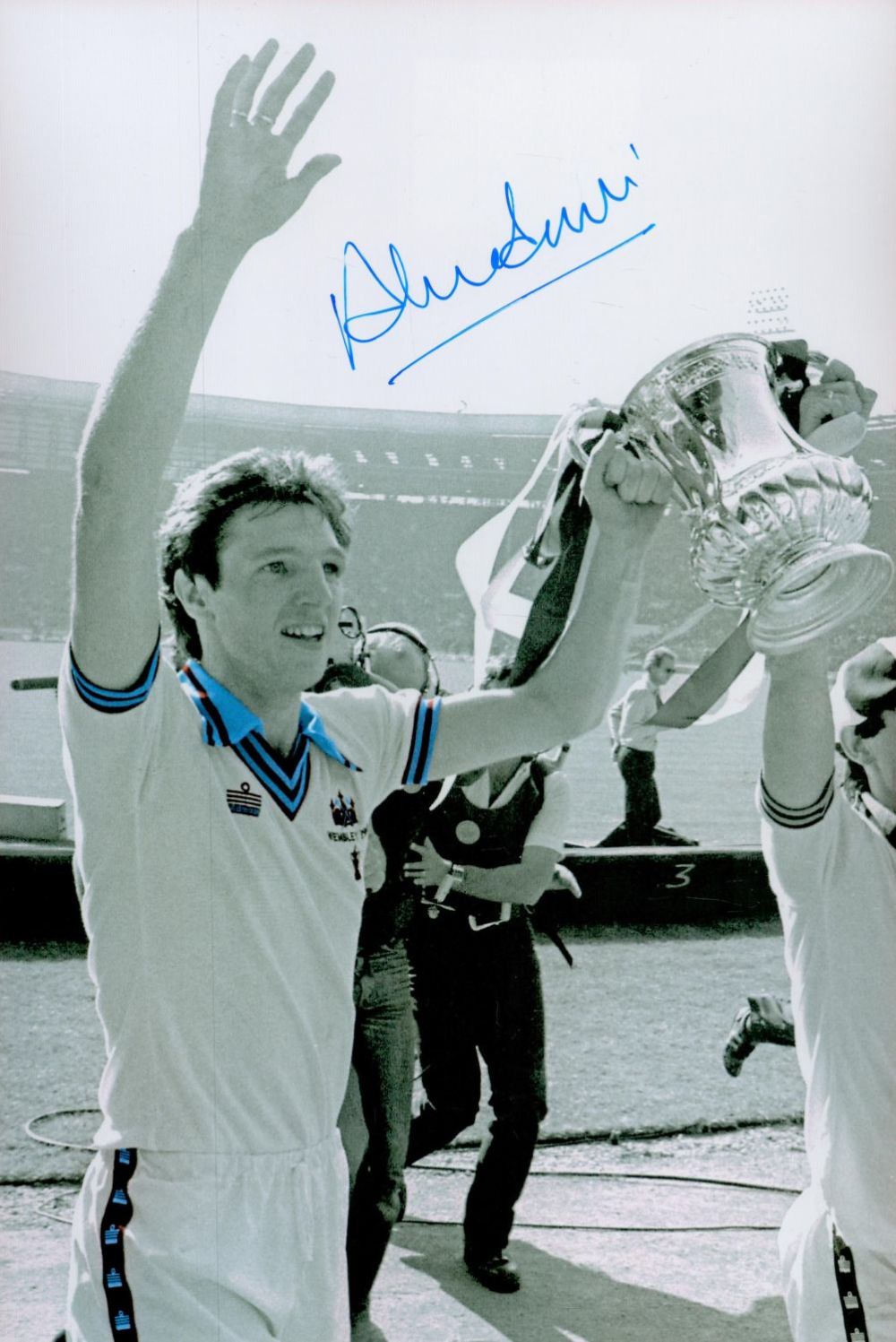 Lot 196: West Ham Legend Alvin Martin Signed 12x8 inch...