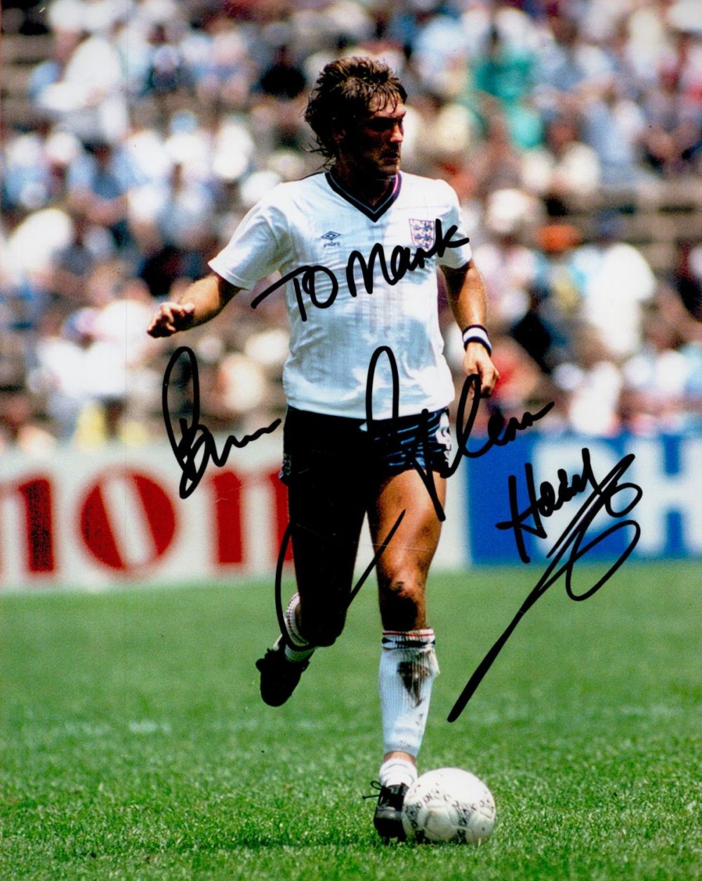 Lot 264: Glenn Hoddle Signed 10 x 8 inch Colour...
