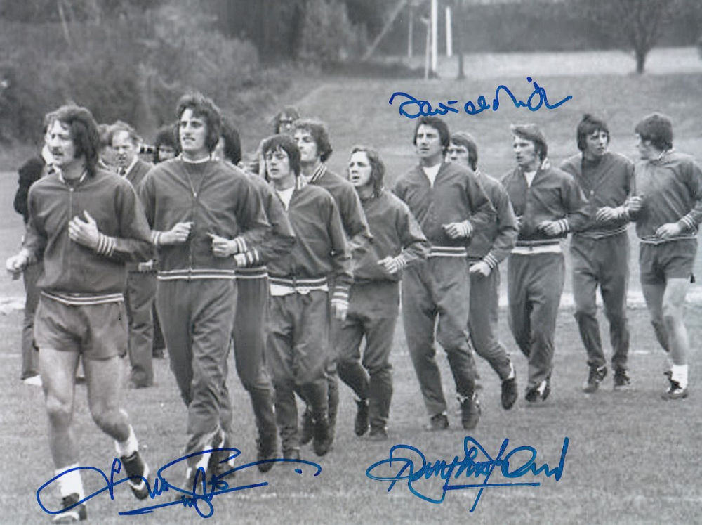 Lot 442: Autographed England 8 X 6 Photo - B/W,...