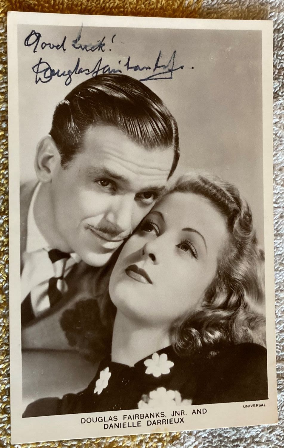 Lot 508: Douglas Fairbanks Jr veteran actor signed vintage 6...