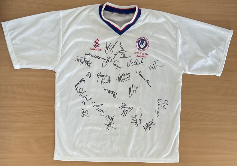 Lot 44: Scottish Sporting Legends Archie Gemmill, Gavin Hastings, Ken...