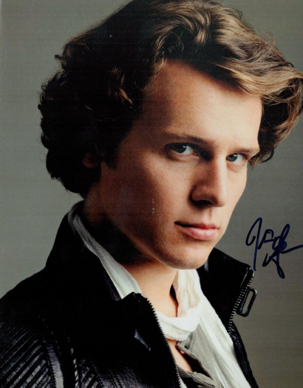 Lot 137: Jonathan Groff signed 10x8 colour photo. Groff is...