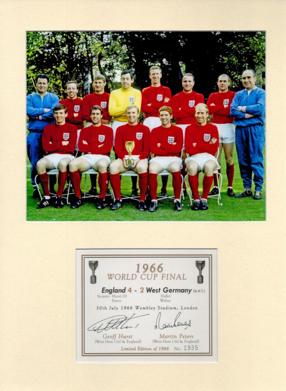 Lot 306: Football. Geoff Hurst and Martin Peters Signed 1966...