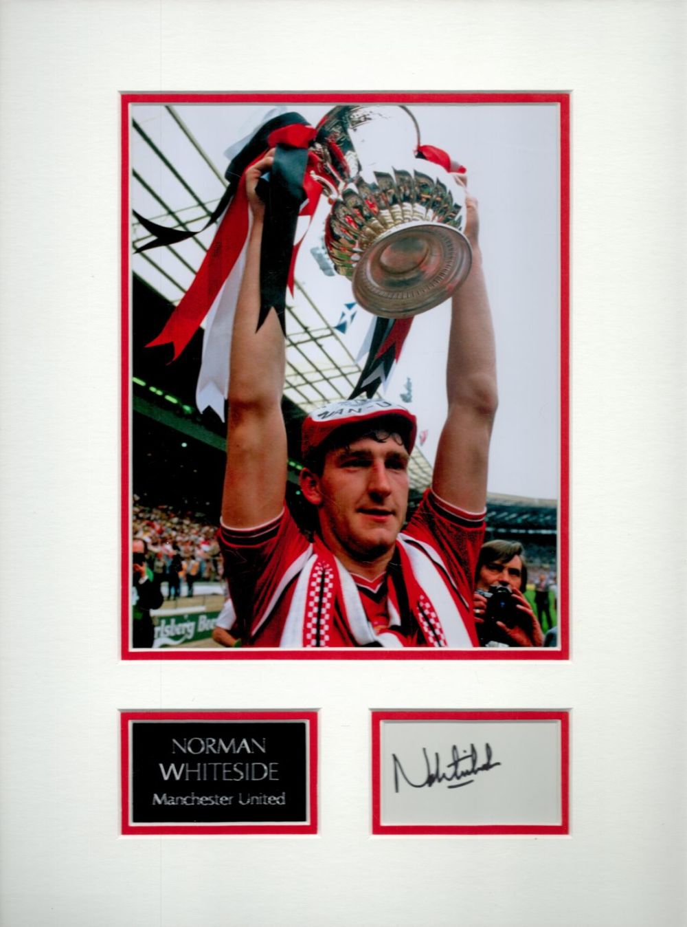 Lot 352: Manchester Utd Legend Norman Whiteside Signed Signature Piece...