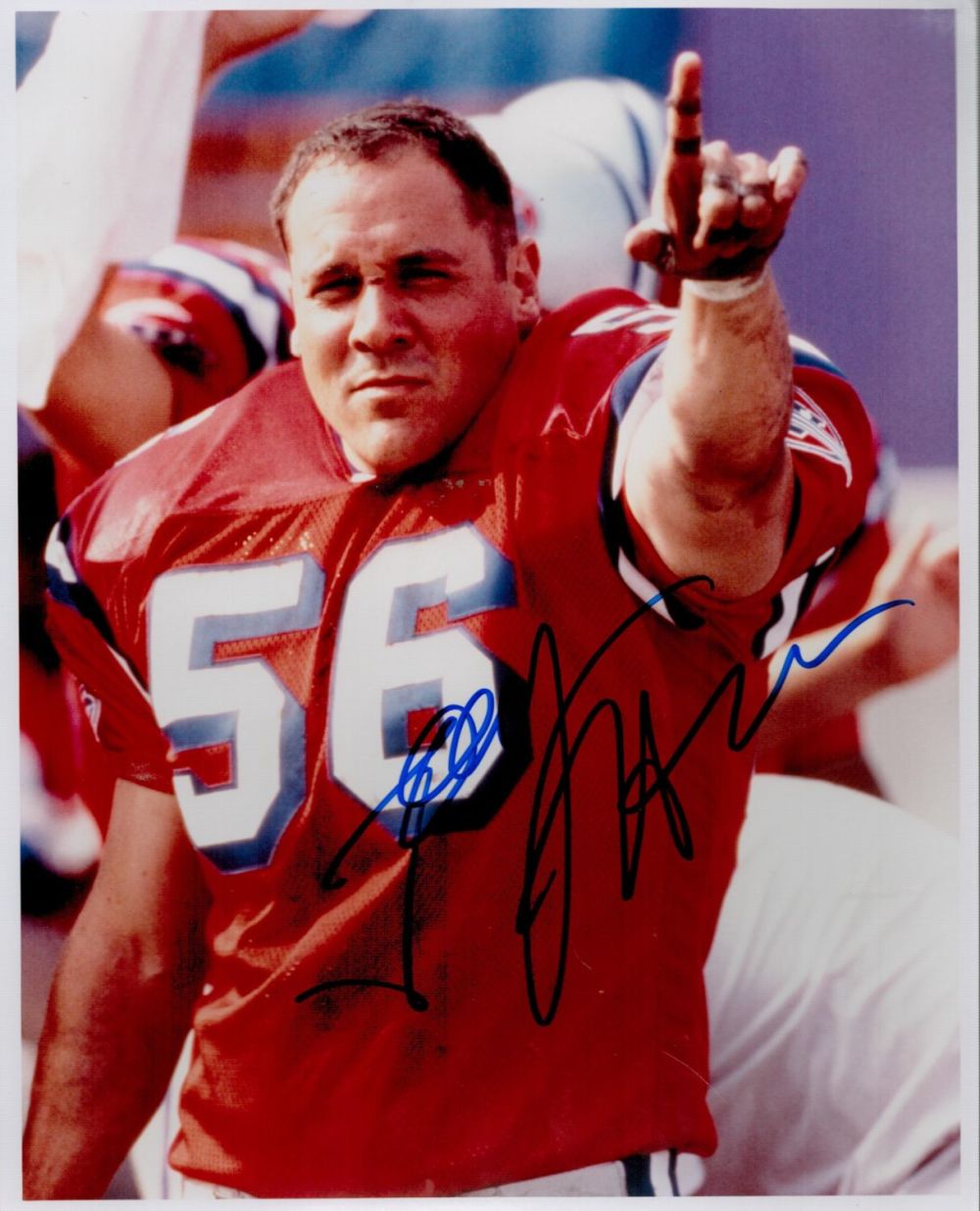Lot 108: Jon Favreau signed 10x8 colour photo. Favreau is...