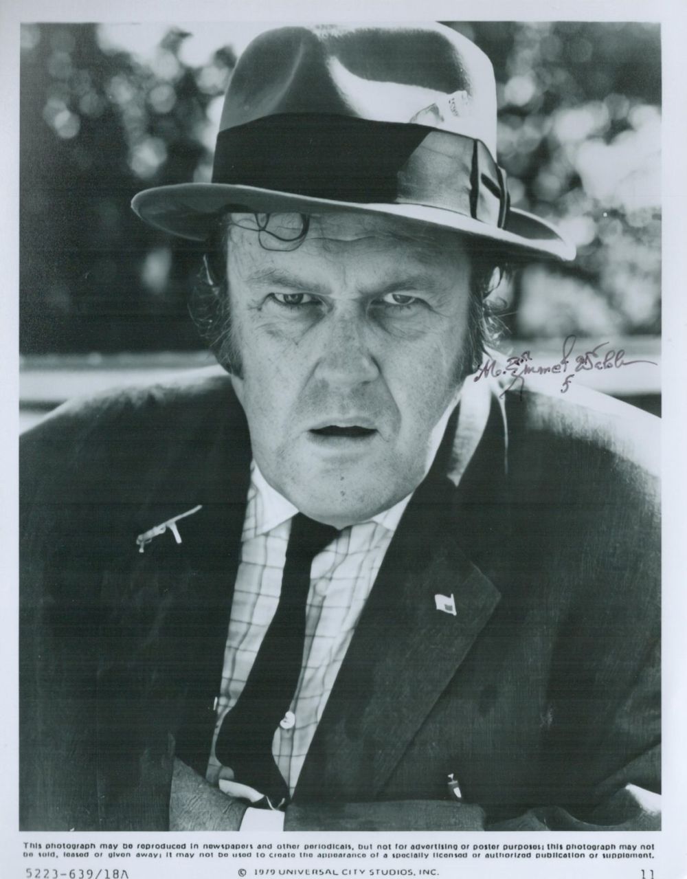 Lot 113: M. Emmet Walsh signed 10x8 black and white...