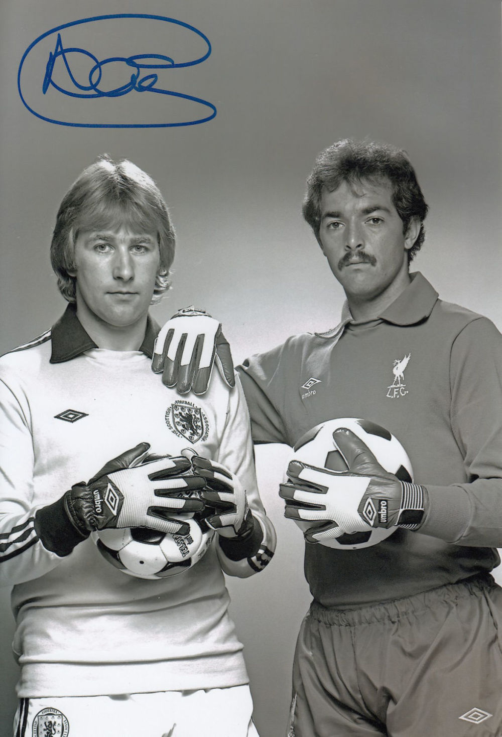 Lot 154: Autographed Alan Rough 12 X 8 Photo :...