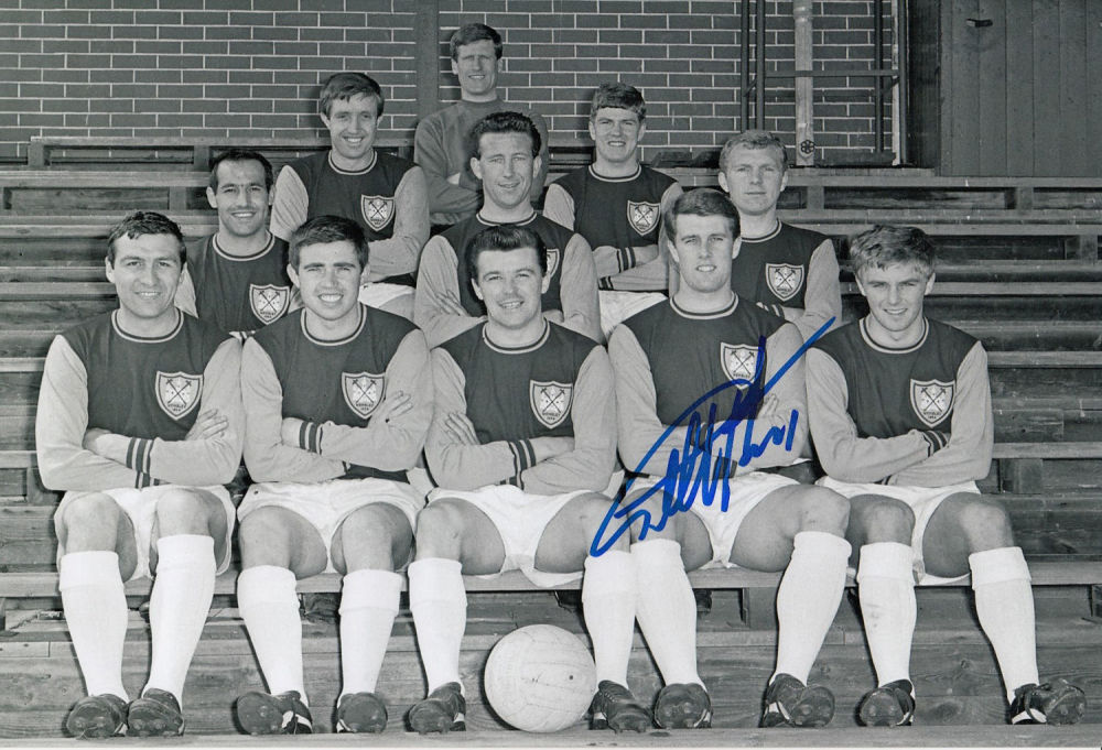 Lot 166: Autographed Geoff Hurst 12 X 8 Photo :...