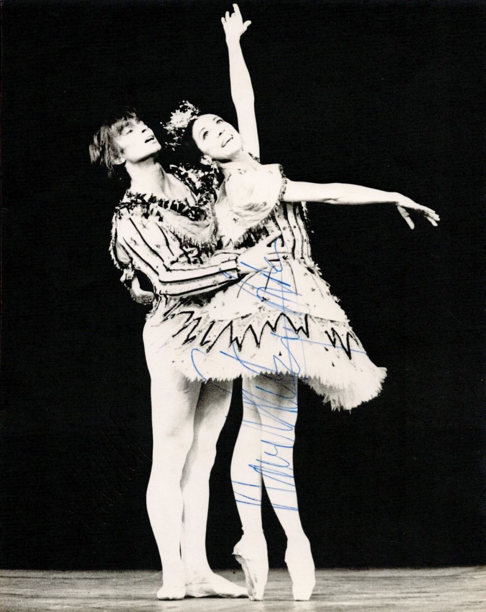 Lot 224: Rudolf Nureyev and Margot Fonteyn Signed 10x8 inch...