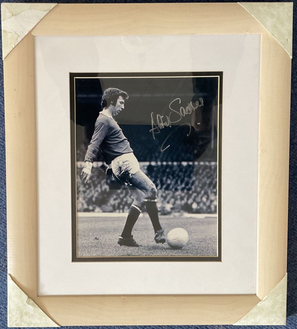 Lot 366: Former Man Utd Star David Sadler Signed 10x8...