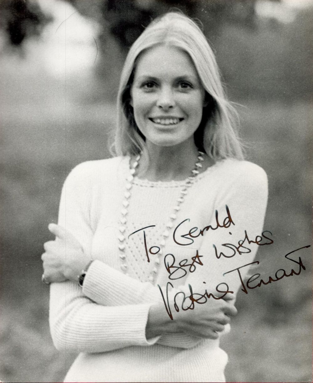 Lot 402: Victoria Tennant signed 10x8 black and white photo...