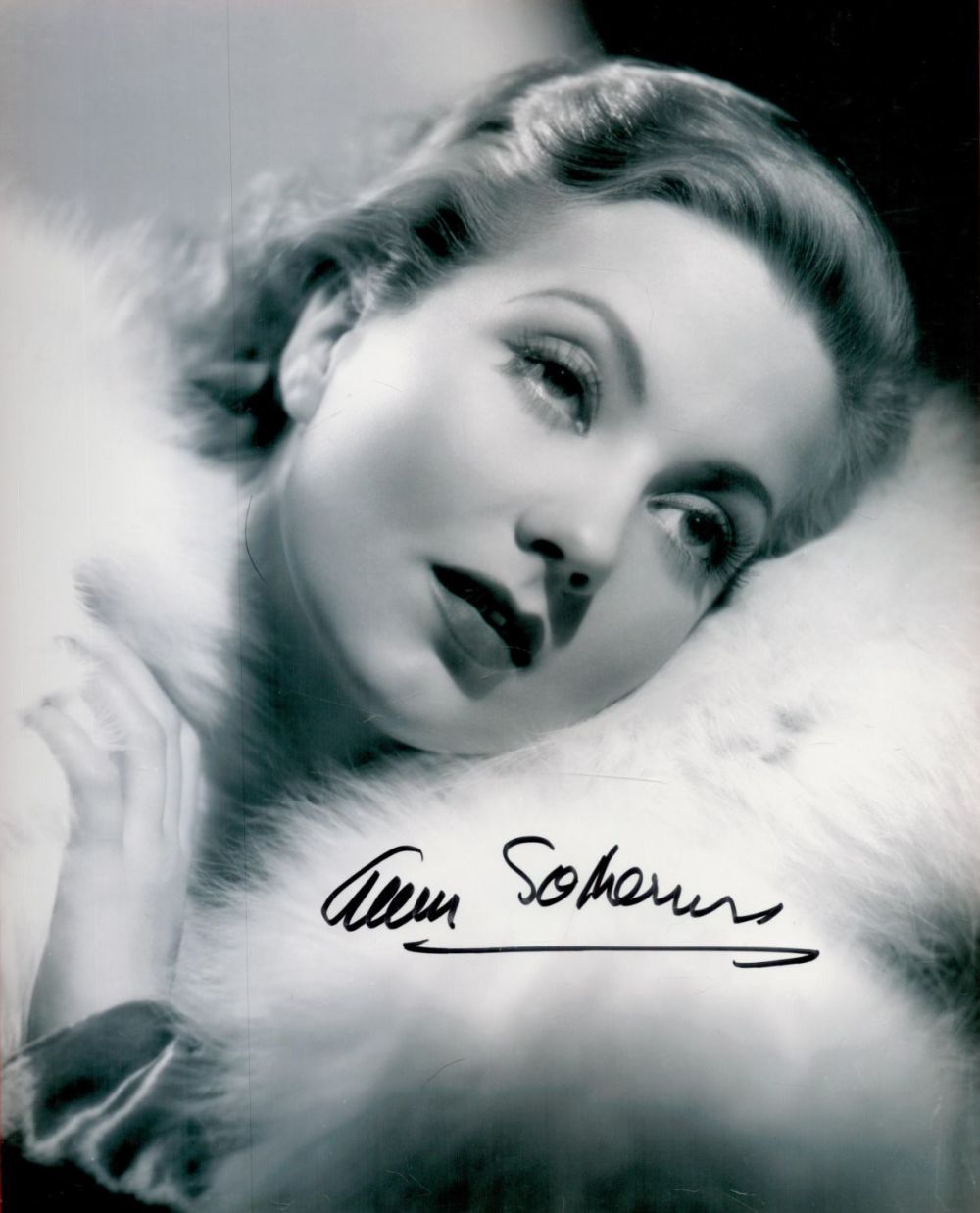 Lot 411: Ann Sothern signed 10x8 black and white vintage...