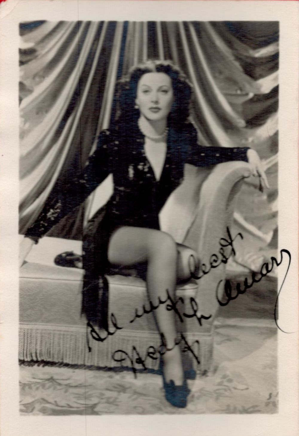 Lot 421: Hedy Lamarr signed 5x3 approx vintage black and...