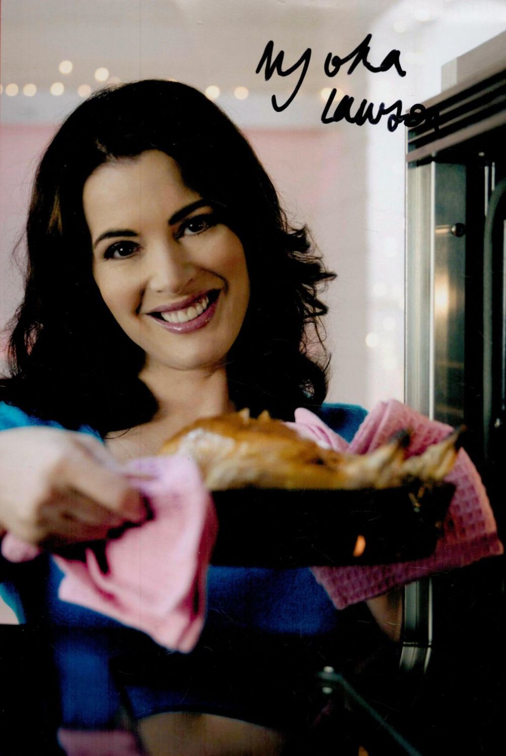 Lot 472: Nigella Lawson signed 12x8 colour photo. All autographs...