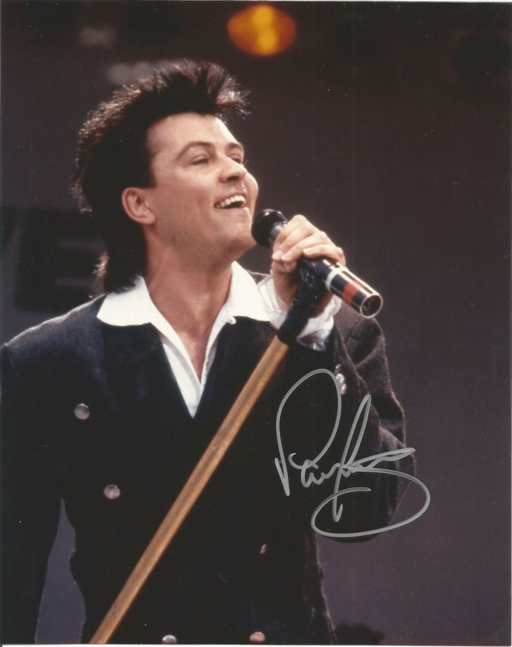 Lot 540: Singer Paul Young signed 10x8 colour photo. All...