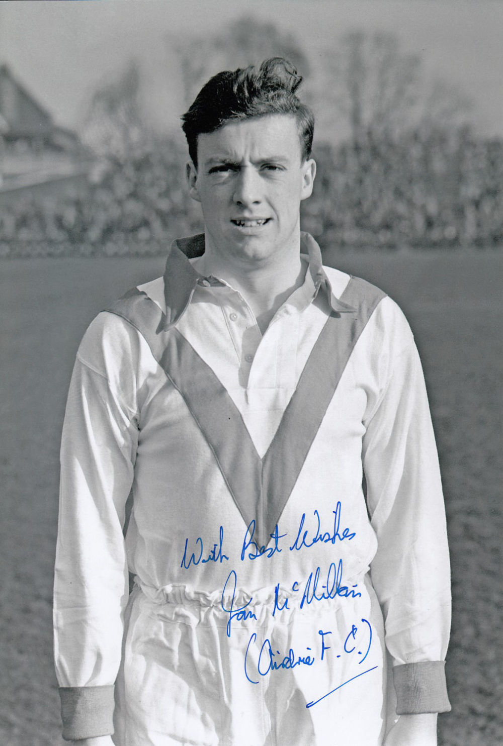 Lot 675: Football Autographed Ian McMillan 12 X 8 Photo...