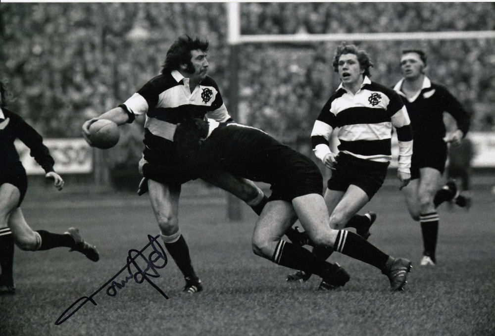 Lot 699: Football Autographed Tom David 12 X 8 Photo...