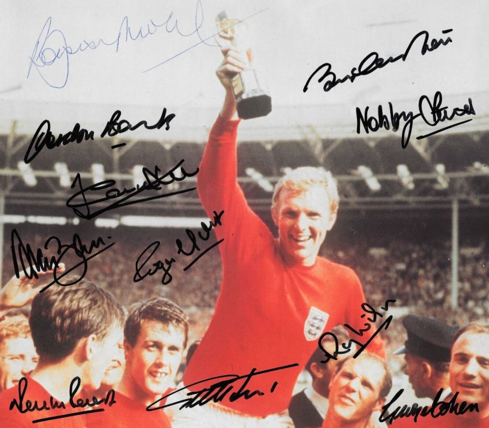 Lot 1: 1966 World Cup complete team signed colour 8.5...