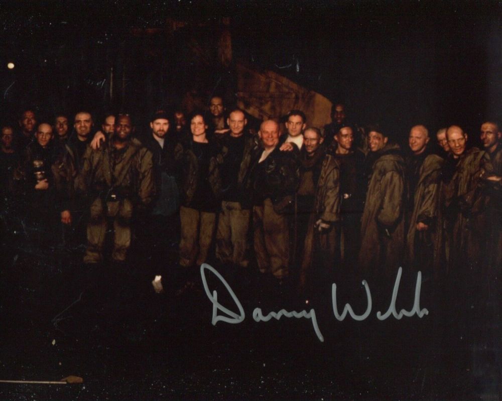 Lot 122: Alien 3 science fiction horror movie 8x10 photo...