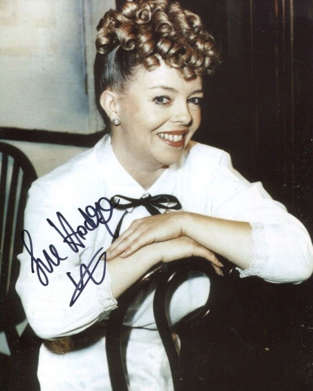 Lot 136: Allo! Allo! TV comedy series photo signed by...