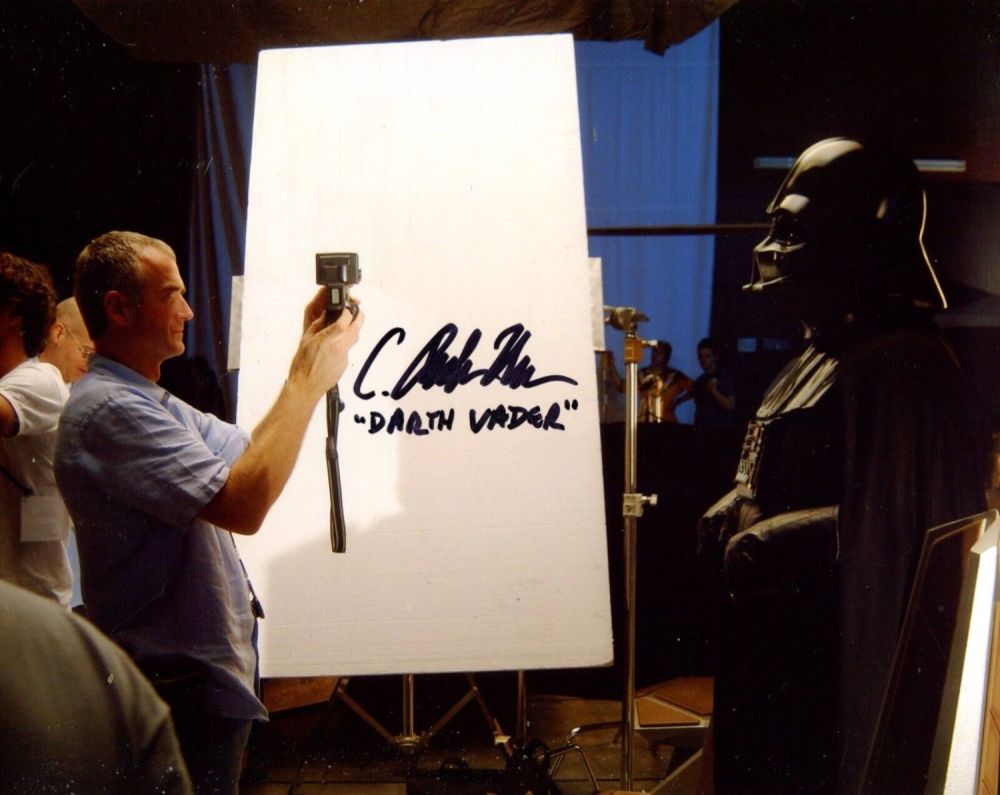 Lot 147: Star Wars Special Effects 8x10 Darth Vader photo...