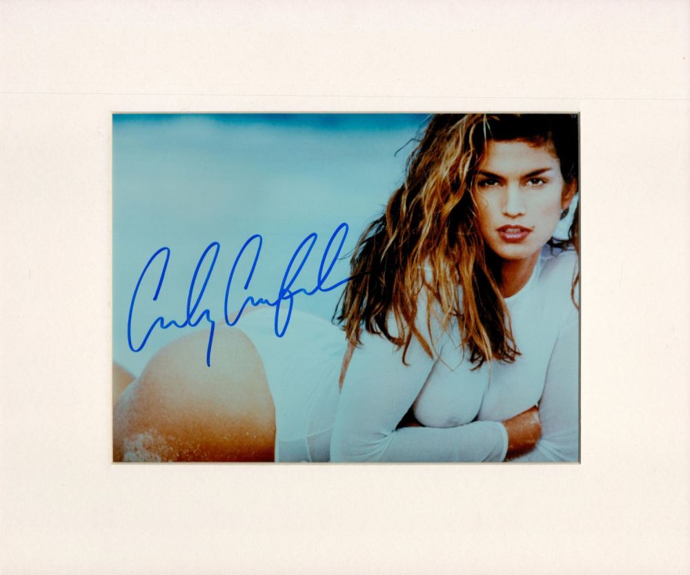 Lot 178: Cindy Crawford Signed 9 x 6 inch approx...