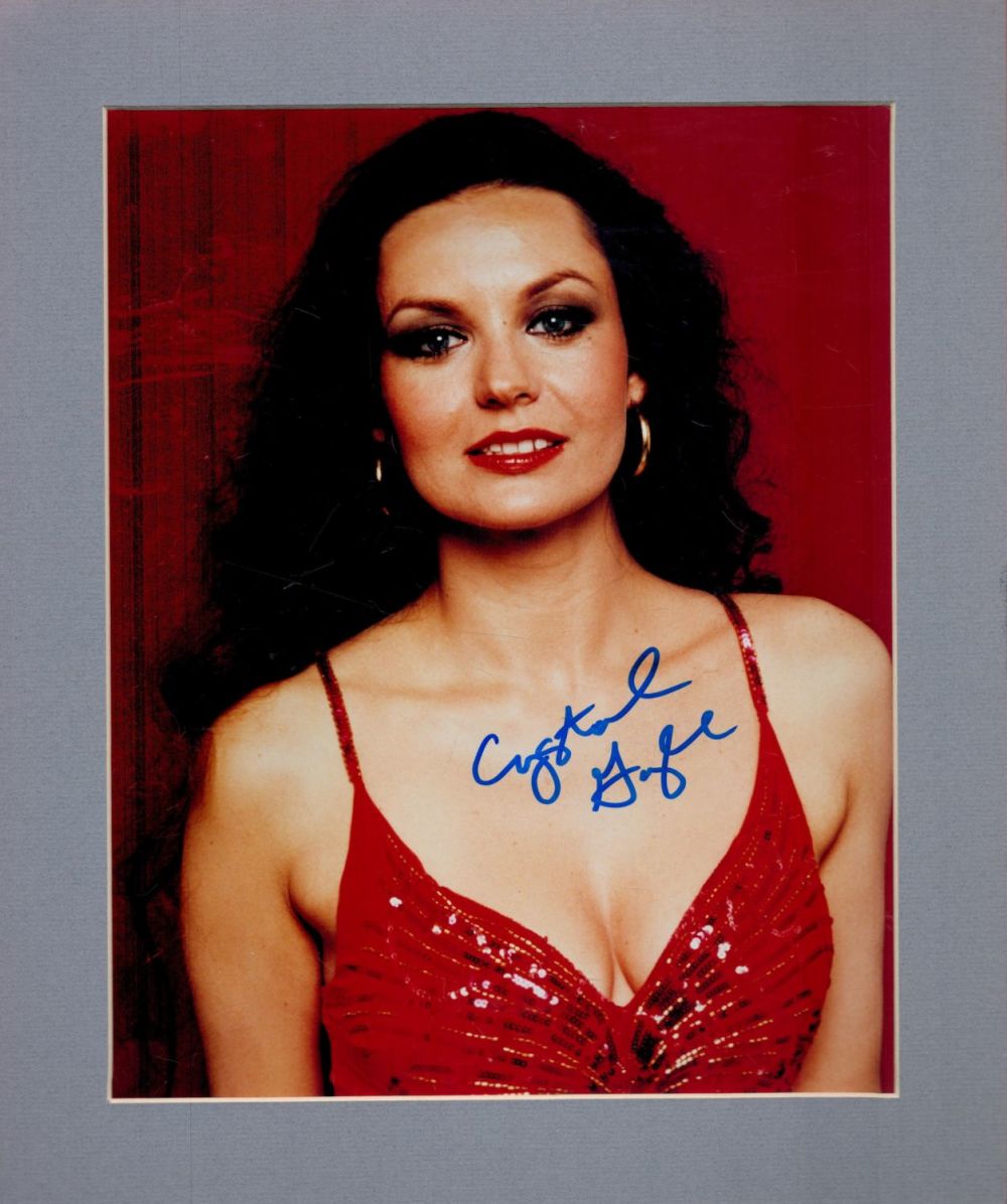Lot 181: Crystal Gayle Signed 10x8 inch Colour Photo, Mounted....