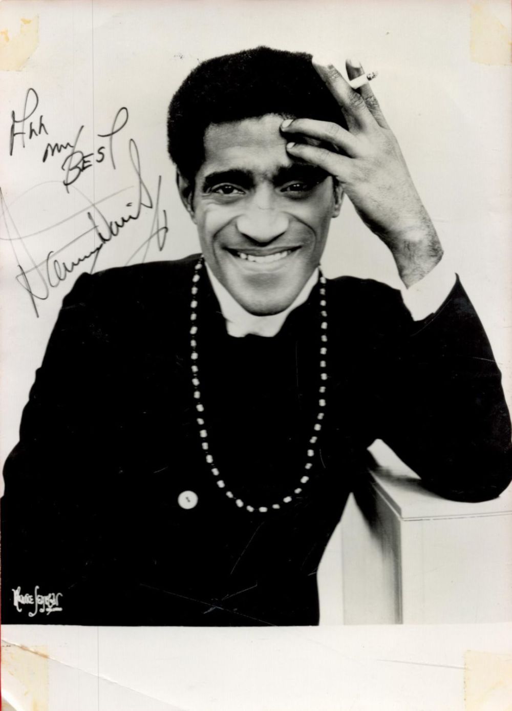 Lot 193: Sammy Davis Jnr Signed 6 x 5 inch...