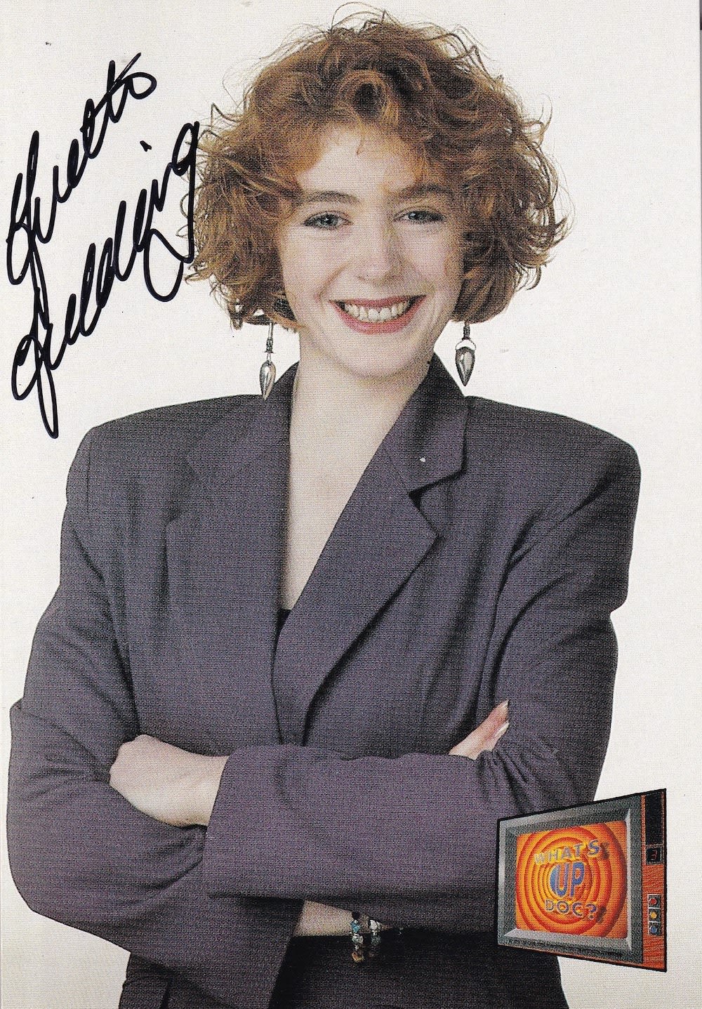 Lot 115: Yvette Fielding Most Haunted Presenter 6x4 inch signed...