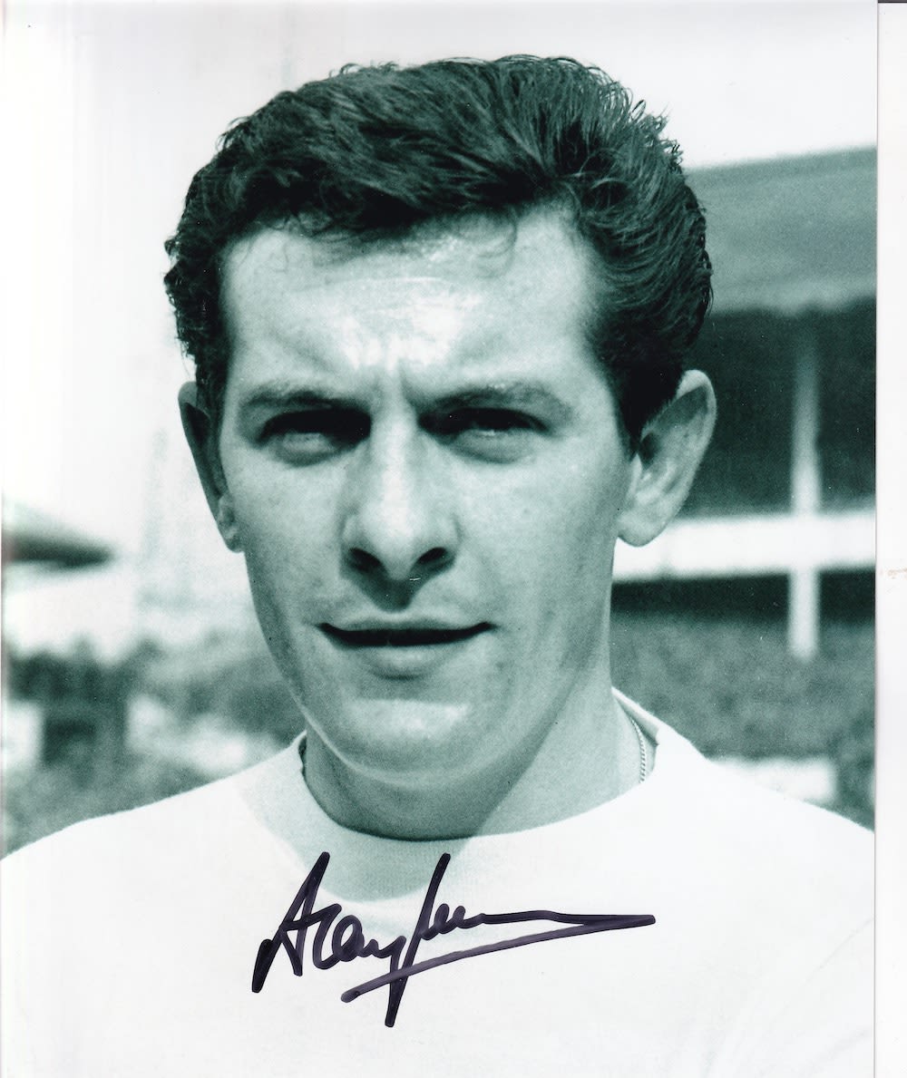 Lot 133: Alan Mullery Former Tottenham Footballer 10x8 inch Signed...