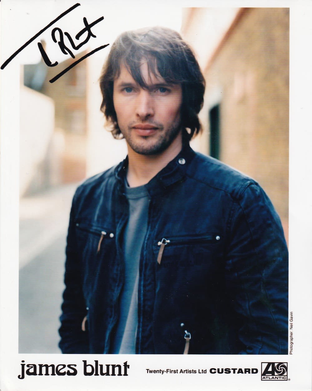 Lot 270: James Blunt Chart Topping Singer, Songwriter 10x8 inch...