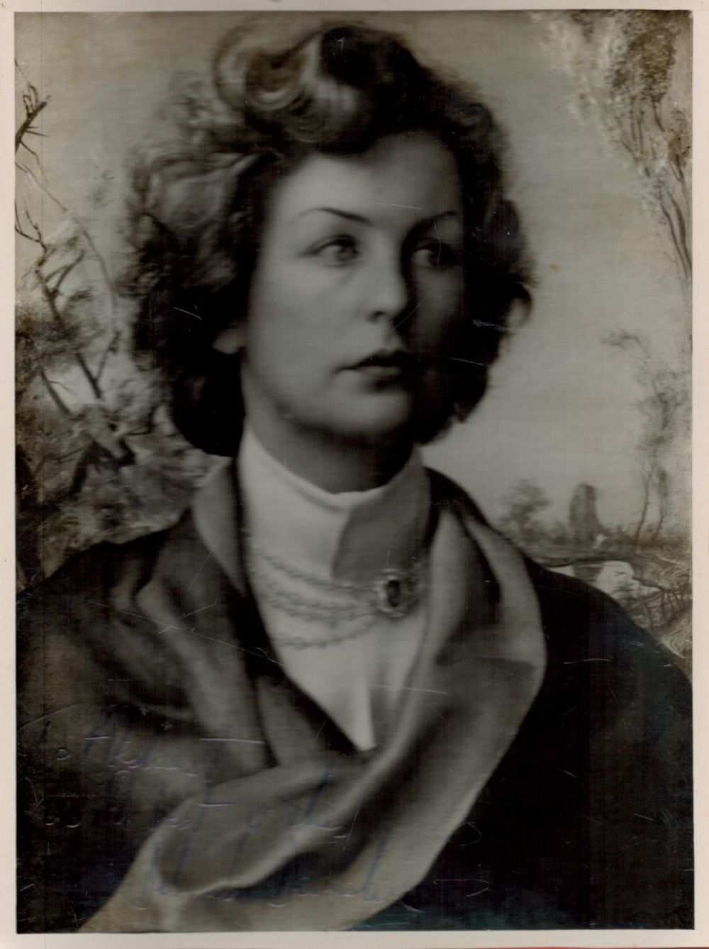 Lot 54: Deborah, Dowager Duchess of Devonshire Signed Vintage 8x6...