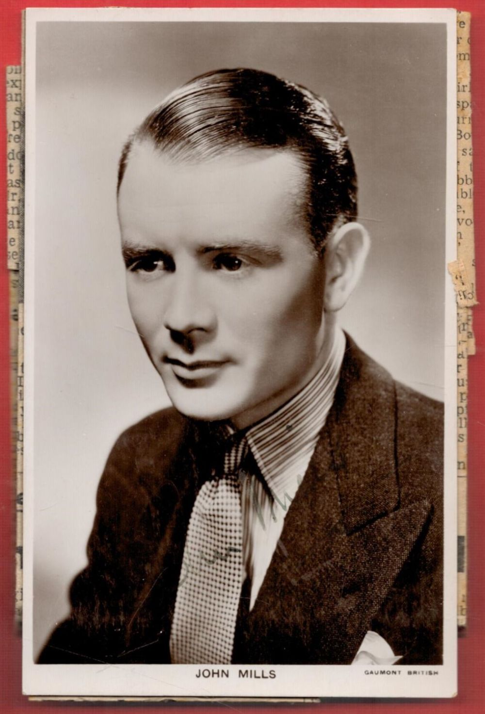 Lot 79: English Actor John Mills Signed 5 x 3...