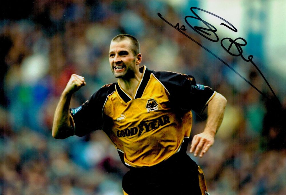 Lot 115: Steve Bull signed Wolverhampton Wanderers 12x8 colour photo....