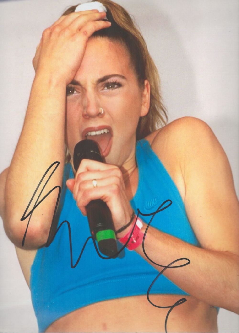 Lot 305: Mel C signed 12x8 colour photo. English singer-songwriter...