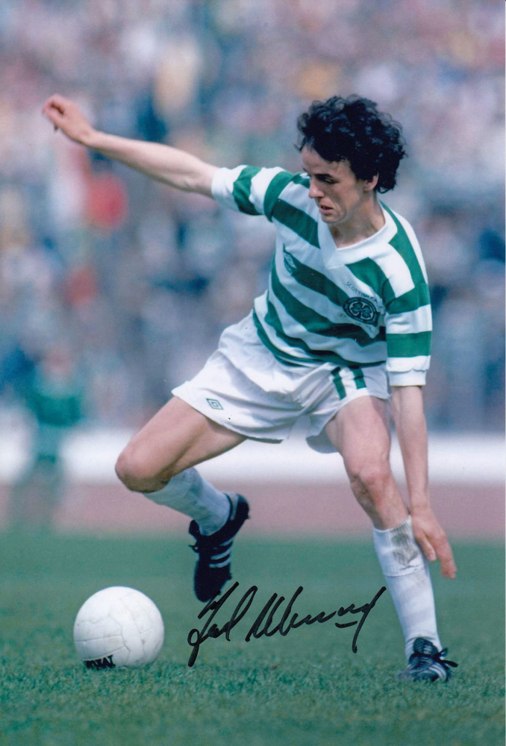 Lot 353: Autographed FRANK McGARVEY 12 x 8 photo :...