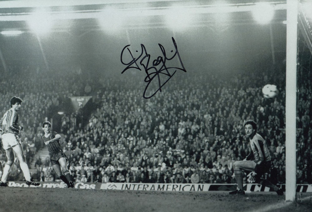 Lot 363: Autographed JIM BEGLIN 12 x 8 photo :...