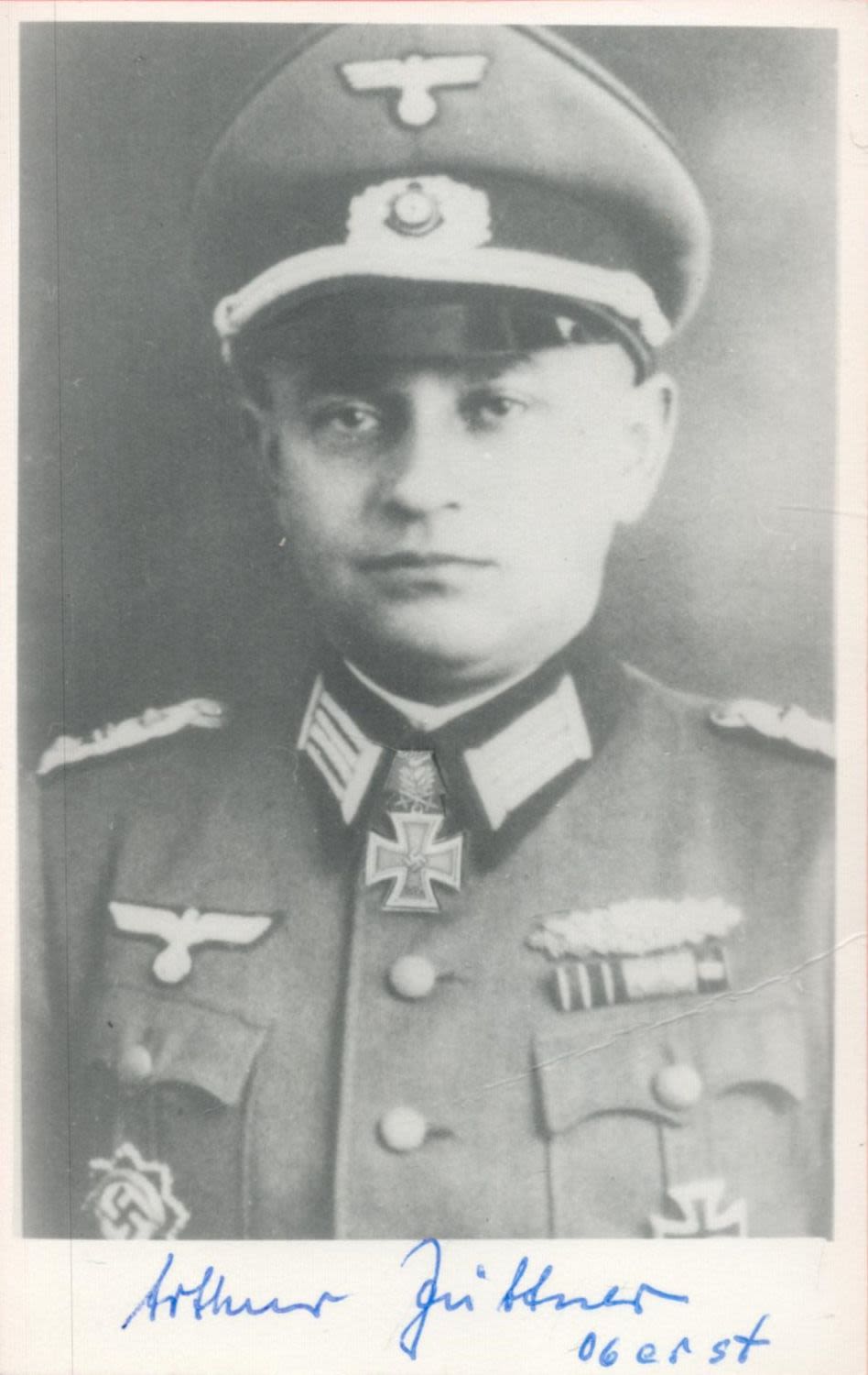 Lot 132: German Oberst Arthur Jüttner Signed 5x3 inch approx...
