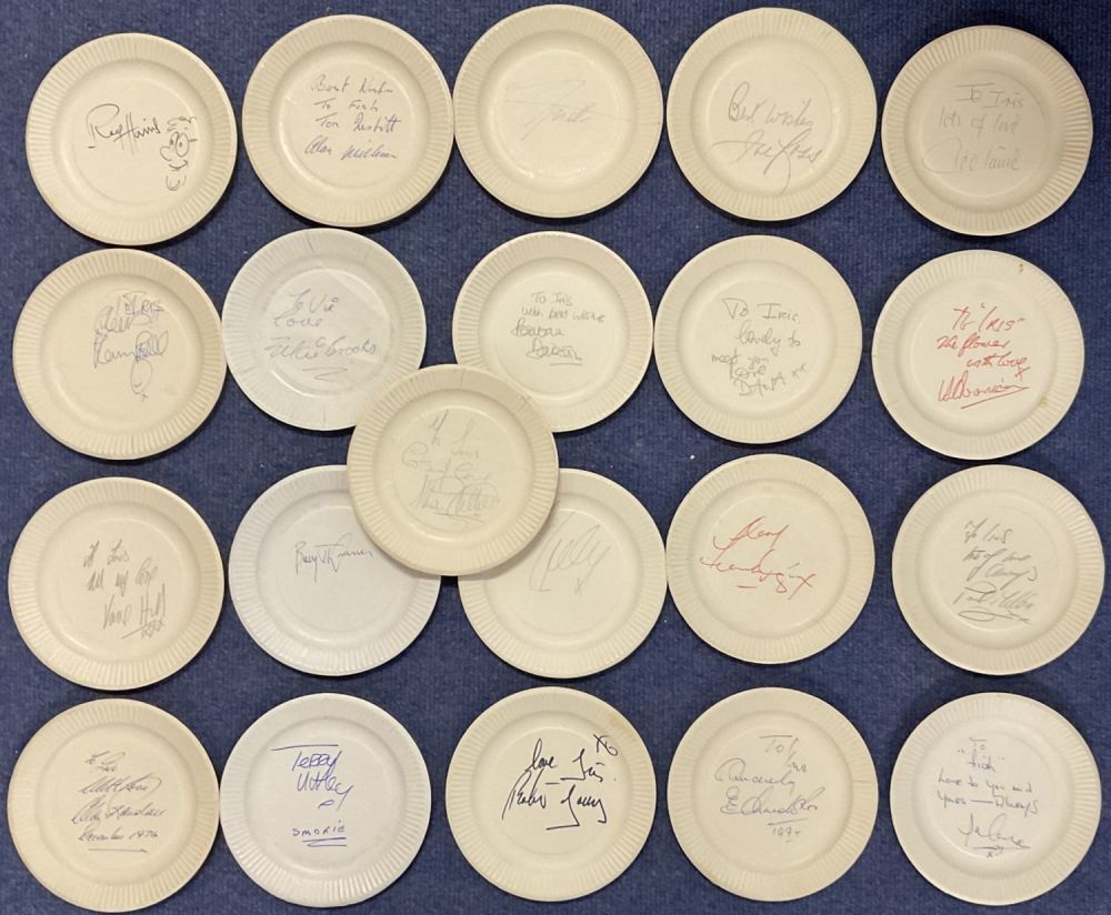 Lot 220: Collection of 22 Signed Paper Plates measuring 6...