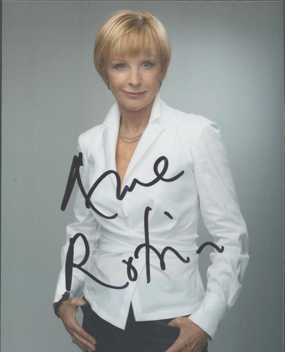 Lot 585: Anne Robinson signed 6x4 colour photo. Anne Josephine...