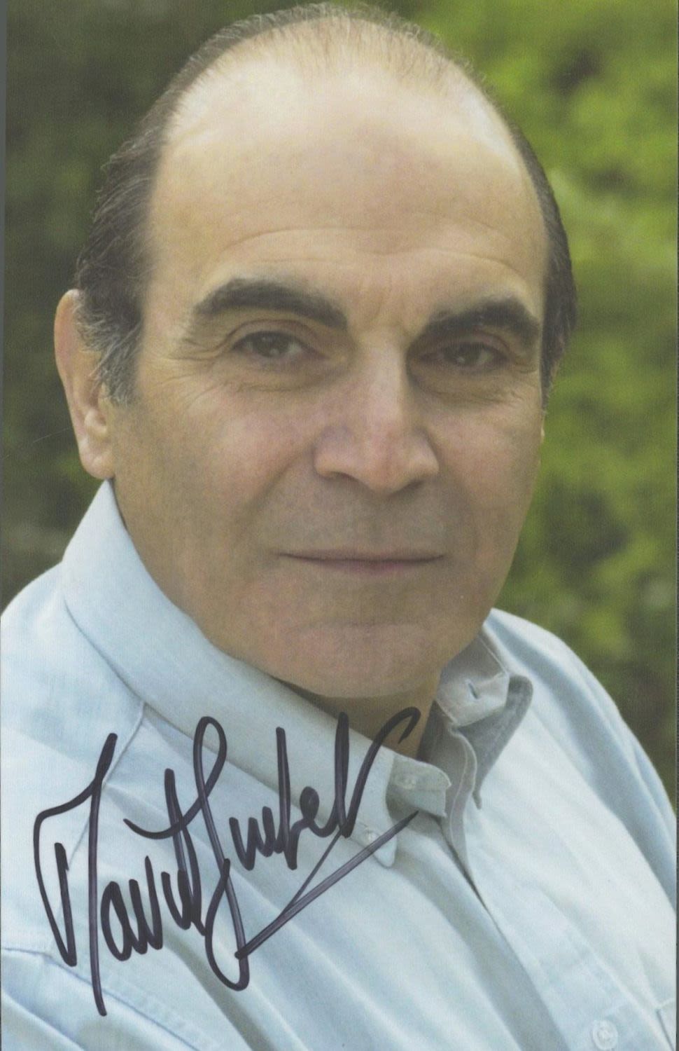 Lot 598: David Suchet signed 6x4 colour photo. Sir David...