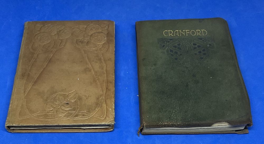 Lot 529: 2 book Collection Selected Poems of Robert Burns...