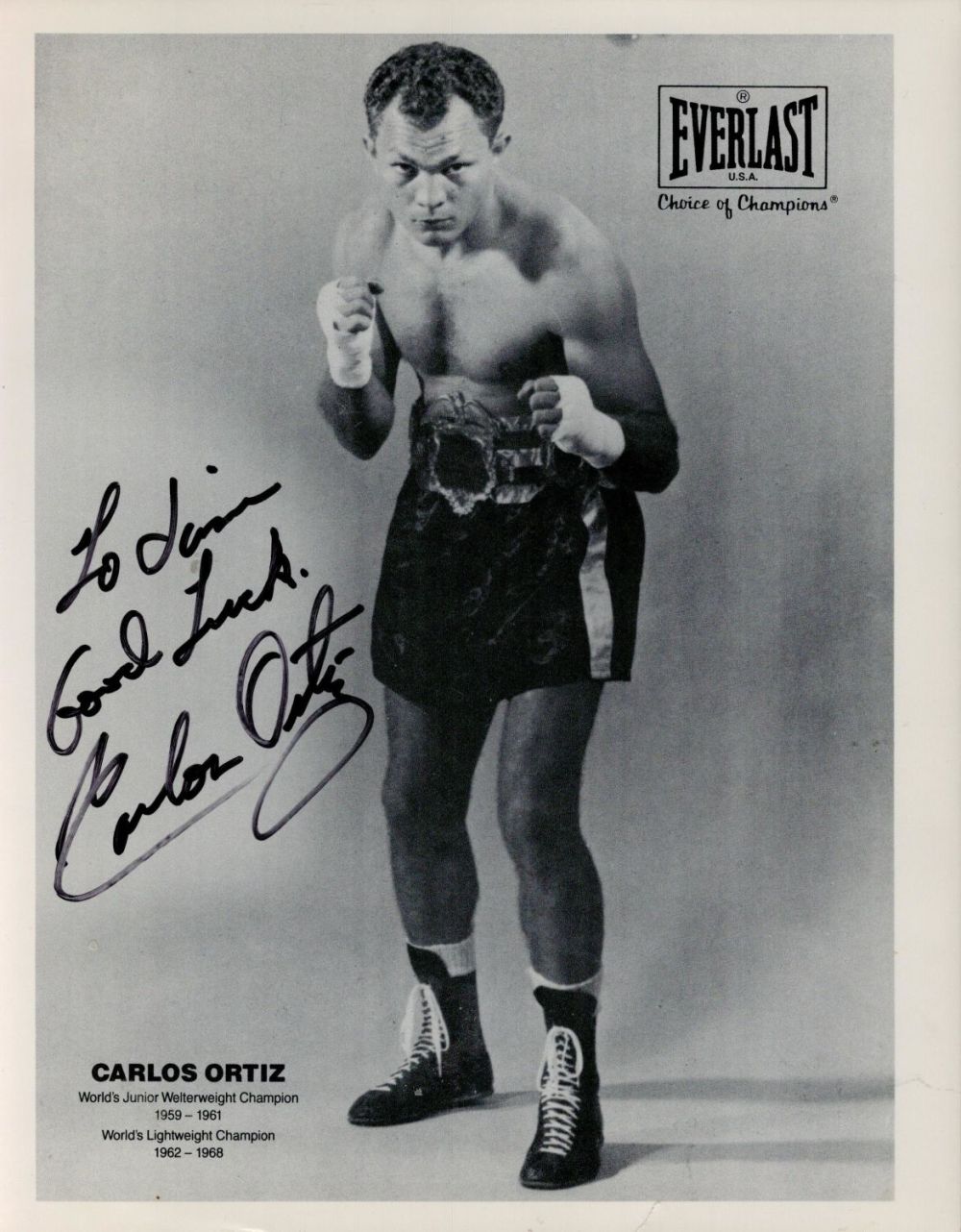 Lot 224: Carlos Ortiz signed Everlast 10x8 vintage black and...