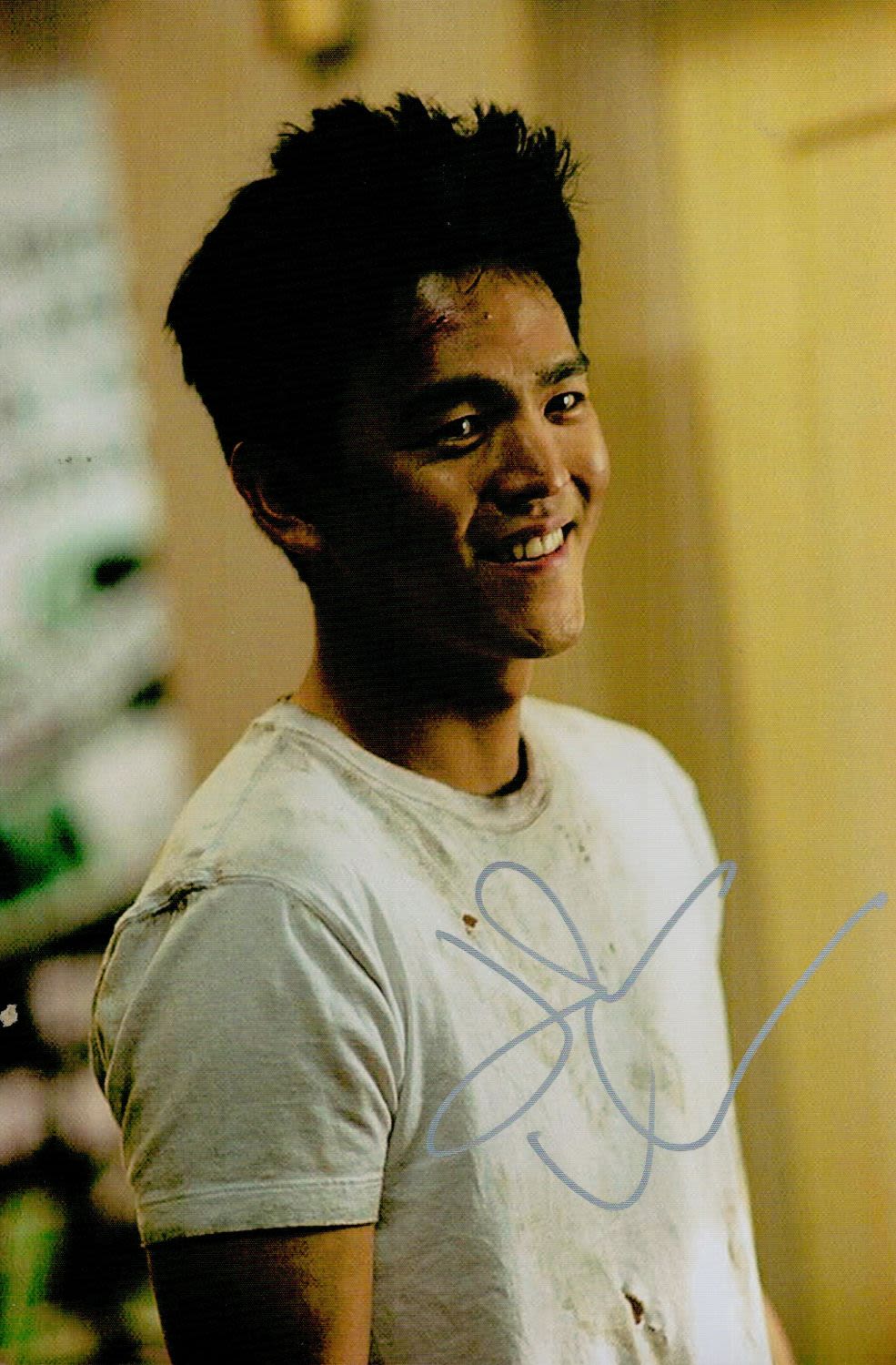Lot 189: Star Trek Star John Cho Signed 12x8 inch...